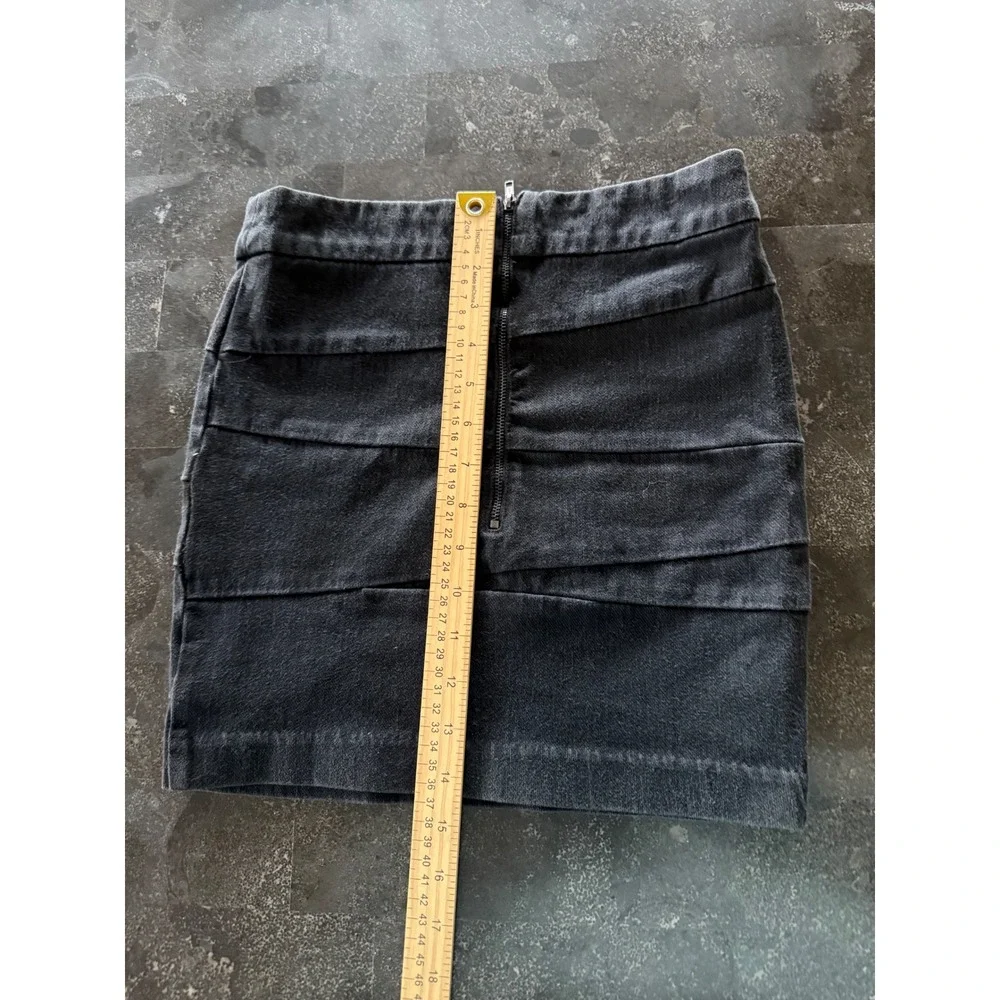 Blank NYC Black Denim Bandage Mini Skirt‎ Size 26 Tiered Zip Back 01K-7057